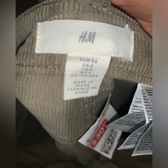 Green high rise corduroy pants size SMALL - Picture 2 of 2